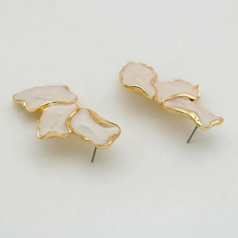 Cream Color Flower Metal Earrings for Women Fashion Stud Gold Plated