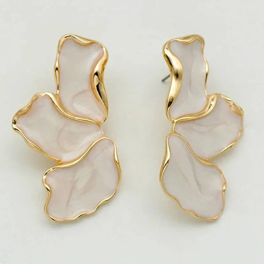Cream Color Flower Metal Earrings for Women Fashion Stud Gold Plated